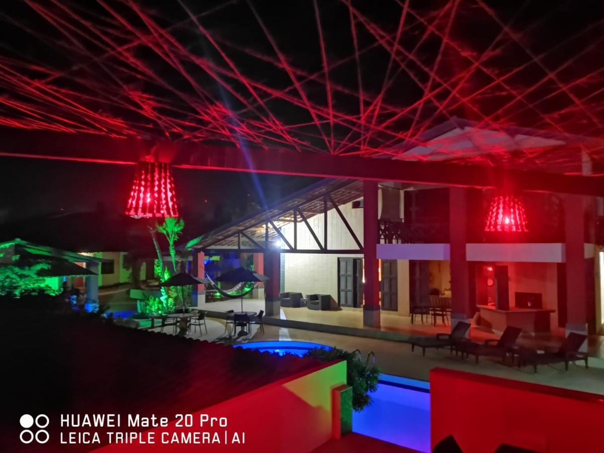 Pousada Flamboyant Village - Praia Das Fontes - 50Mt Da Gruta Mae D'Agua (Adults Only) เบเบรีเบ ภายนอก รูปภาพ