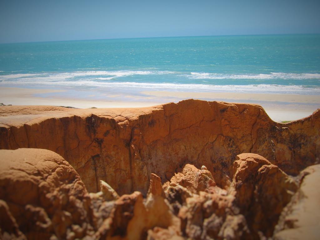 Pousada Flamboyant Village - Praia Das Fontes - 50Mt Da Gruta Mae D'Agua (Adults Only) เบเบรีเบ ภายนอก รูปภาพ