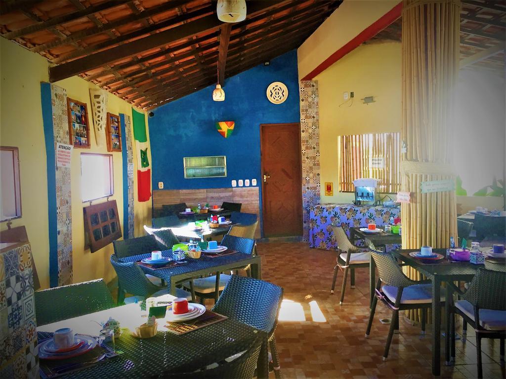 Pousada Flamboyant Village - Praia Das Fontes - 50Mt Da Gruta Mae D'Agua (Adults Only) เบเบรีเบ ภายนอก รูปภาพ