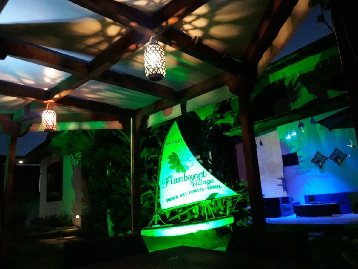 Pousada Flamboyant Village - Praia Das Fontes - 50Mt Da Gruta Mae D'Agua (Adults Only) เบเบรีเบ ภายนอก รูปภาพ